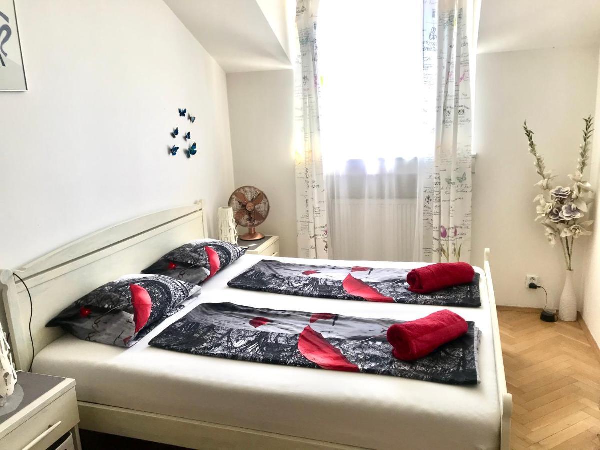 Fantastic Apartment In The City Center 프라하 외부 사진