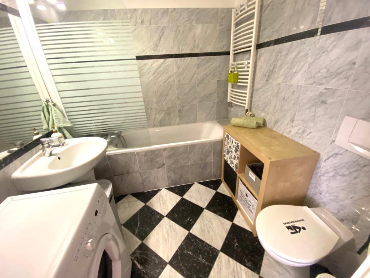 Fantastic Apartment In The City Center 프라하 외부 사진